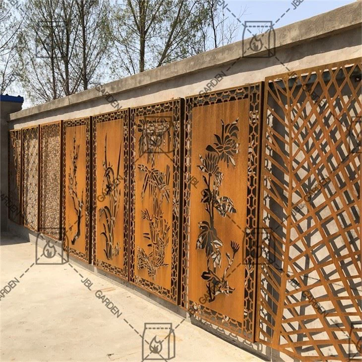 Cutting Iron Fence Screen