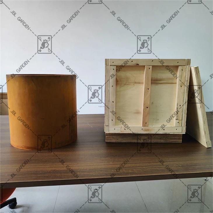 Máy trồng cây Corten lớn