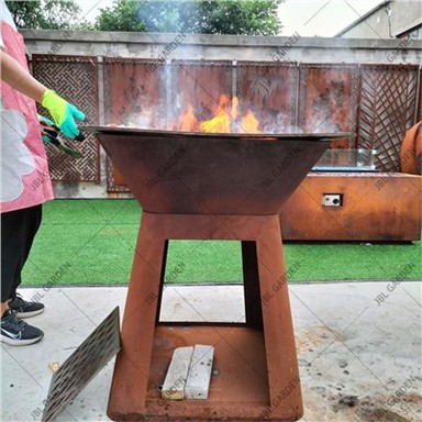 Bếp nướng than củi Corten thép kim loại Nướng BBQ
