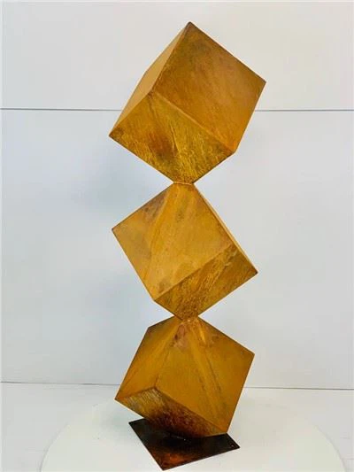 Tác phẩm điêu khắc ngoài trời bằng thép Trinity Corten lớn