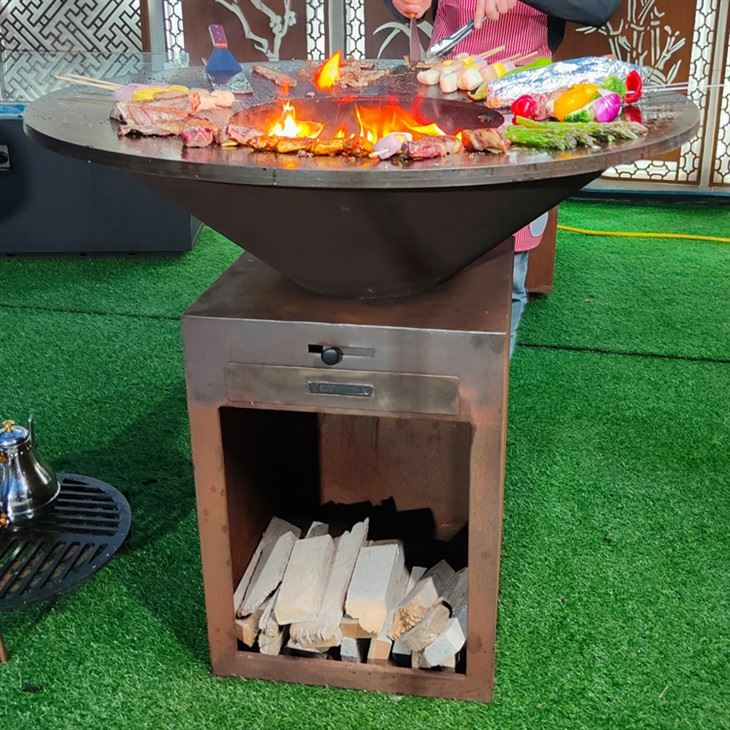 Outdoor Charcoal BBQ Grills