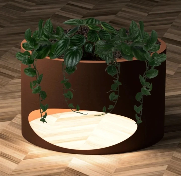 Small Metal Flower Planters