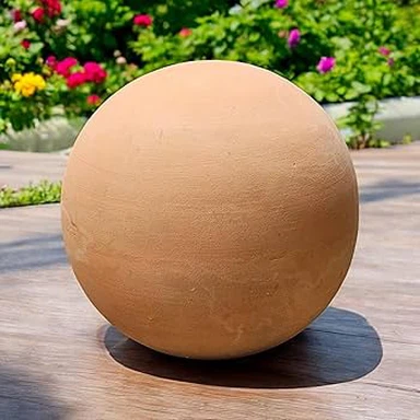 Quả cầu trang trí bằng thép có hình cắt