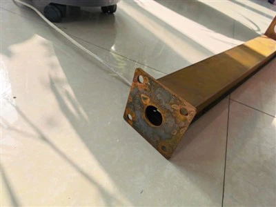 Ánh sáng mặt đất thép phong hóa với Spike