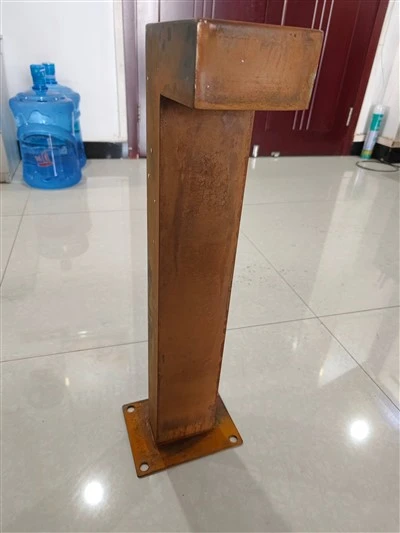 Bưu điện đèn chống gió và chống bụi, chiếu sáng không gian ngoài trời.